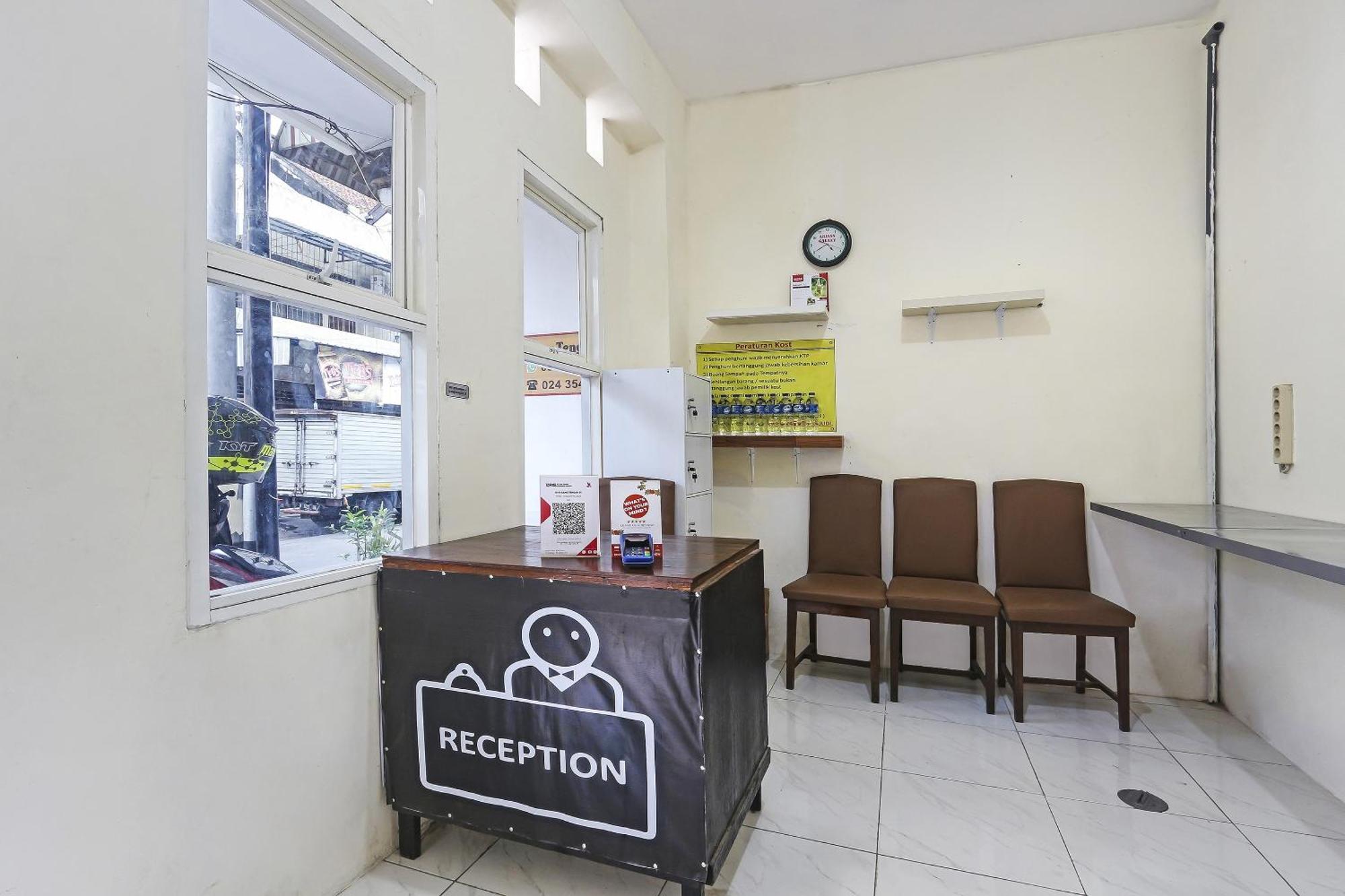 Spot On 90780 Gang Tengah Homestay Syariah Σεμαράνγκ Εξωτερικό φωτογραφία