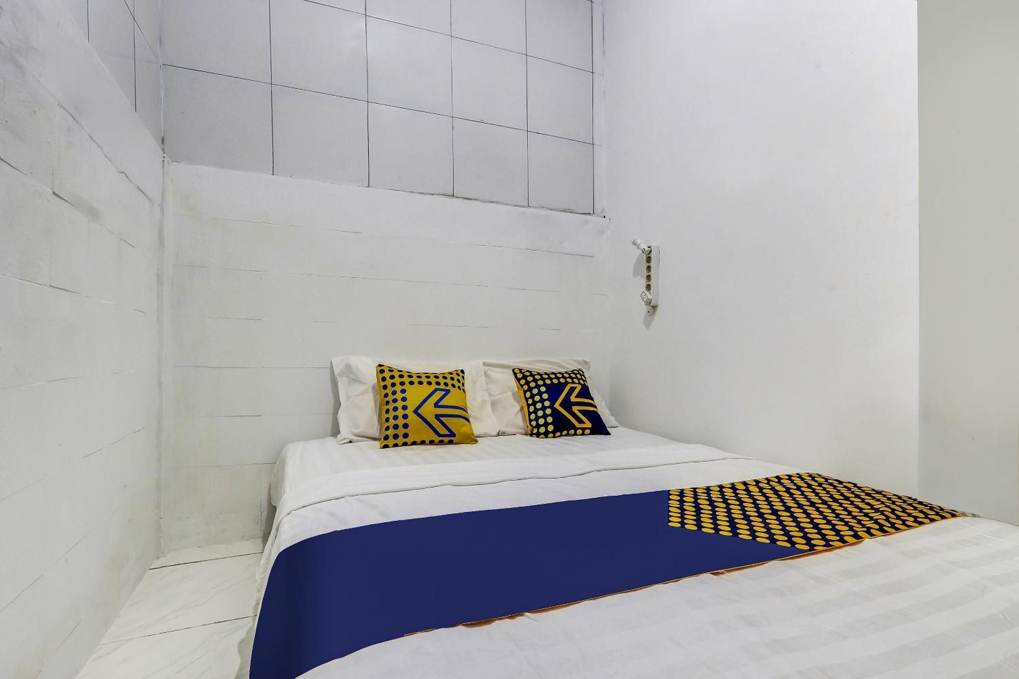 Spot On 90780 Gang Tengah Homestay Syariah Σεμαράνγκ Εξωτερικό φωτογραφία